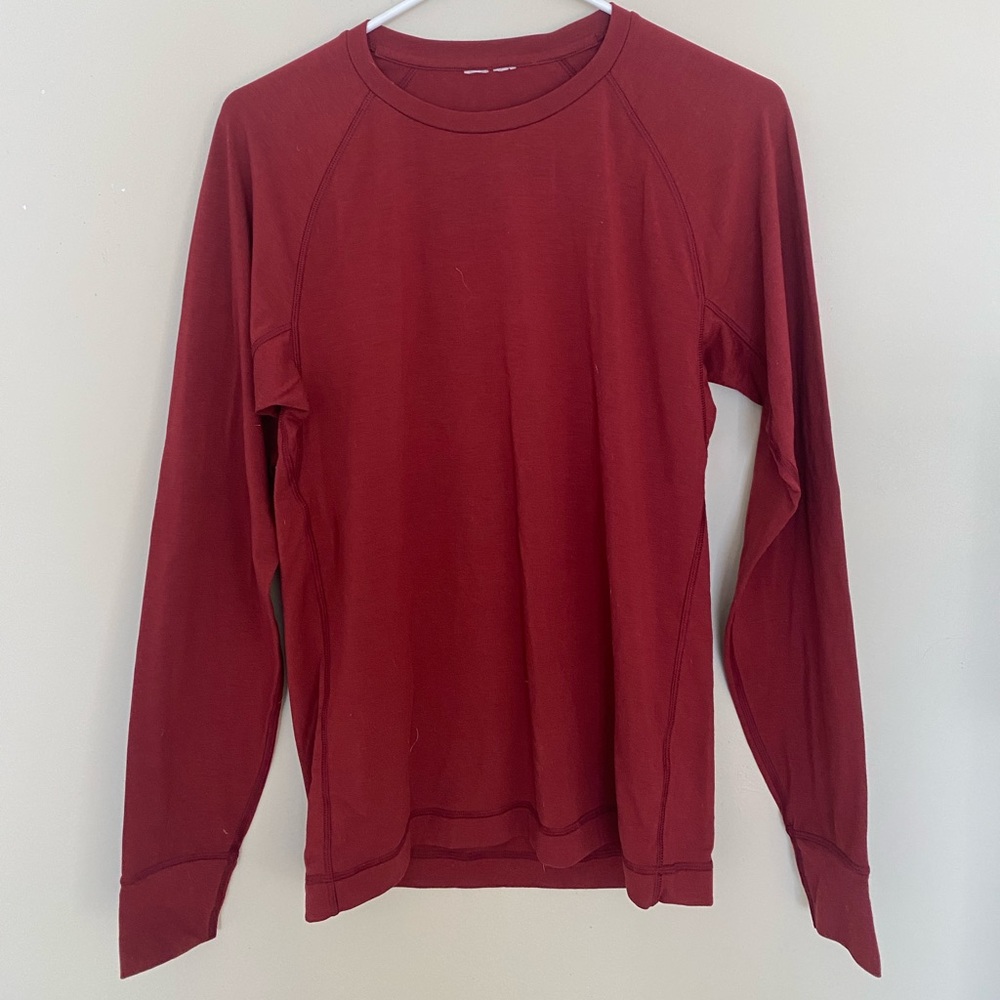 Uniqlo long sleeve mens size S workout shirt